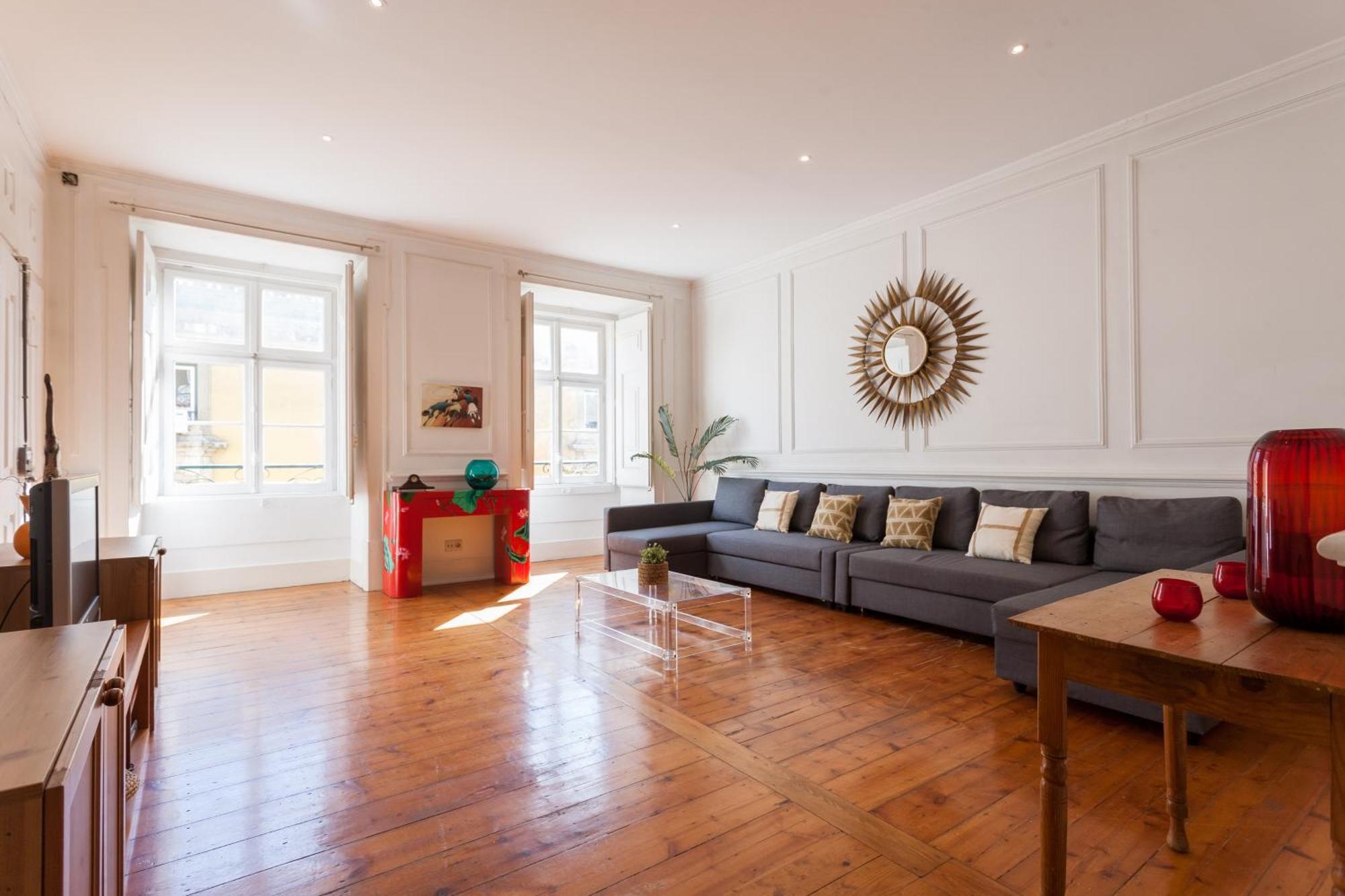 Tejo Vintage Three-Bedroom Apartment - By Lu Holidays Лісабон Екстер'єр фото