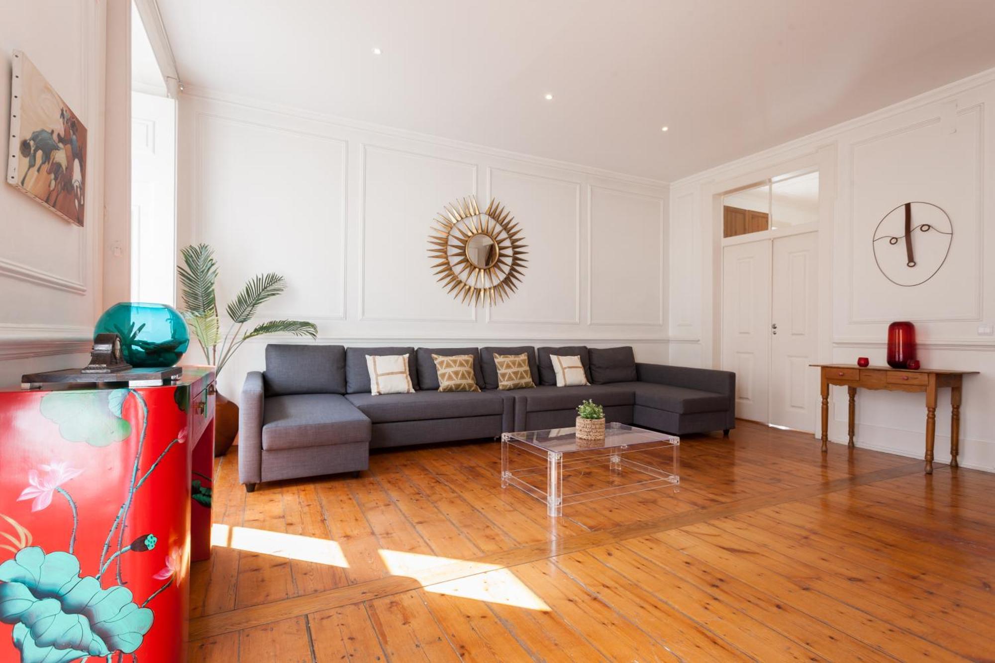 Tejo Vintage Three-Bedroom Apartment - By Lu Holidays Лісабон Екстер'єр фото